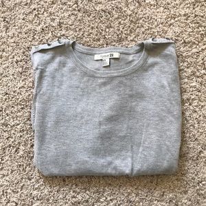 Grey Sweater with button detail on shoulders💚